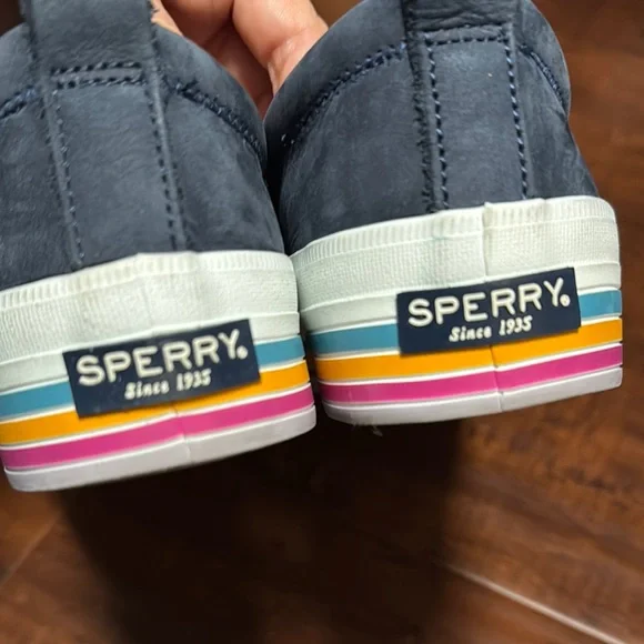 Sperry Navy Sneakers with Rainbow Sole 8.5 - Picture 2 of 7
